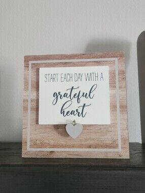 Grateful Heart Wooden Wall Sign with Heart Charm
